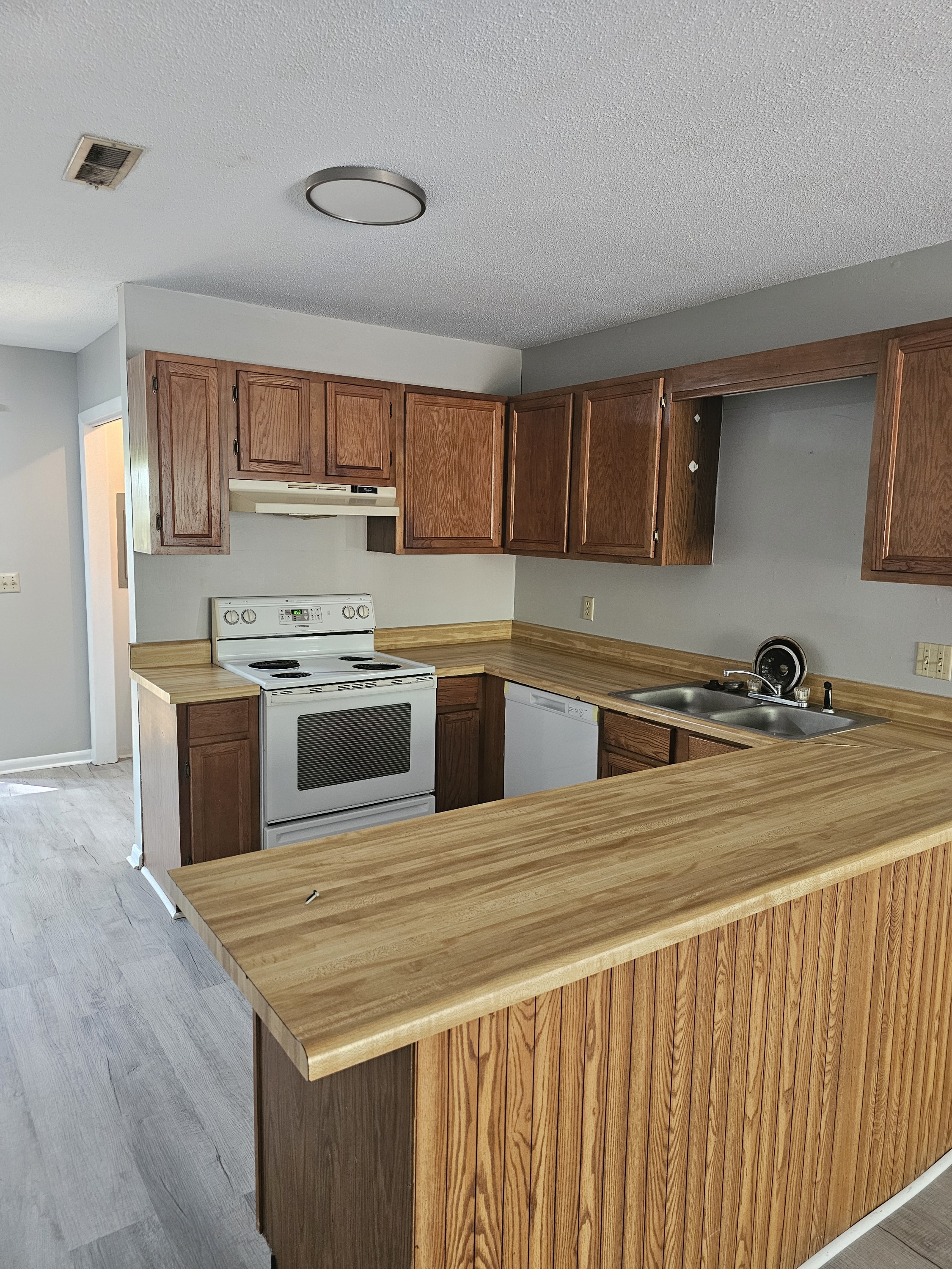 799 Donnell Boulevard - 16